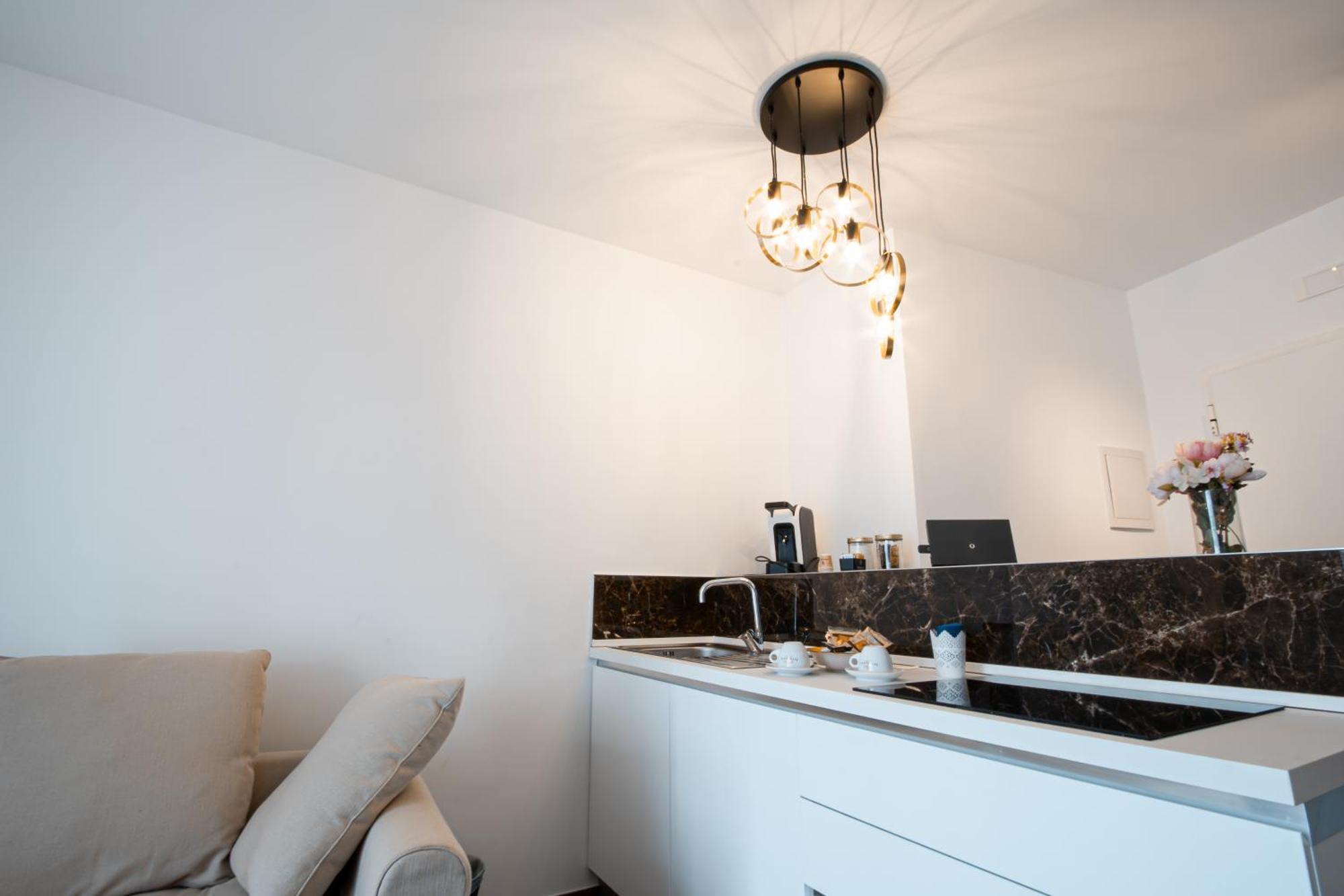 Апартаменты Frizzcafe Loft In Полиньяно-а-Маре Экстерьер фото