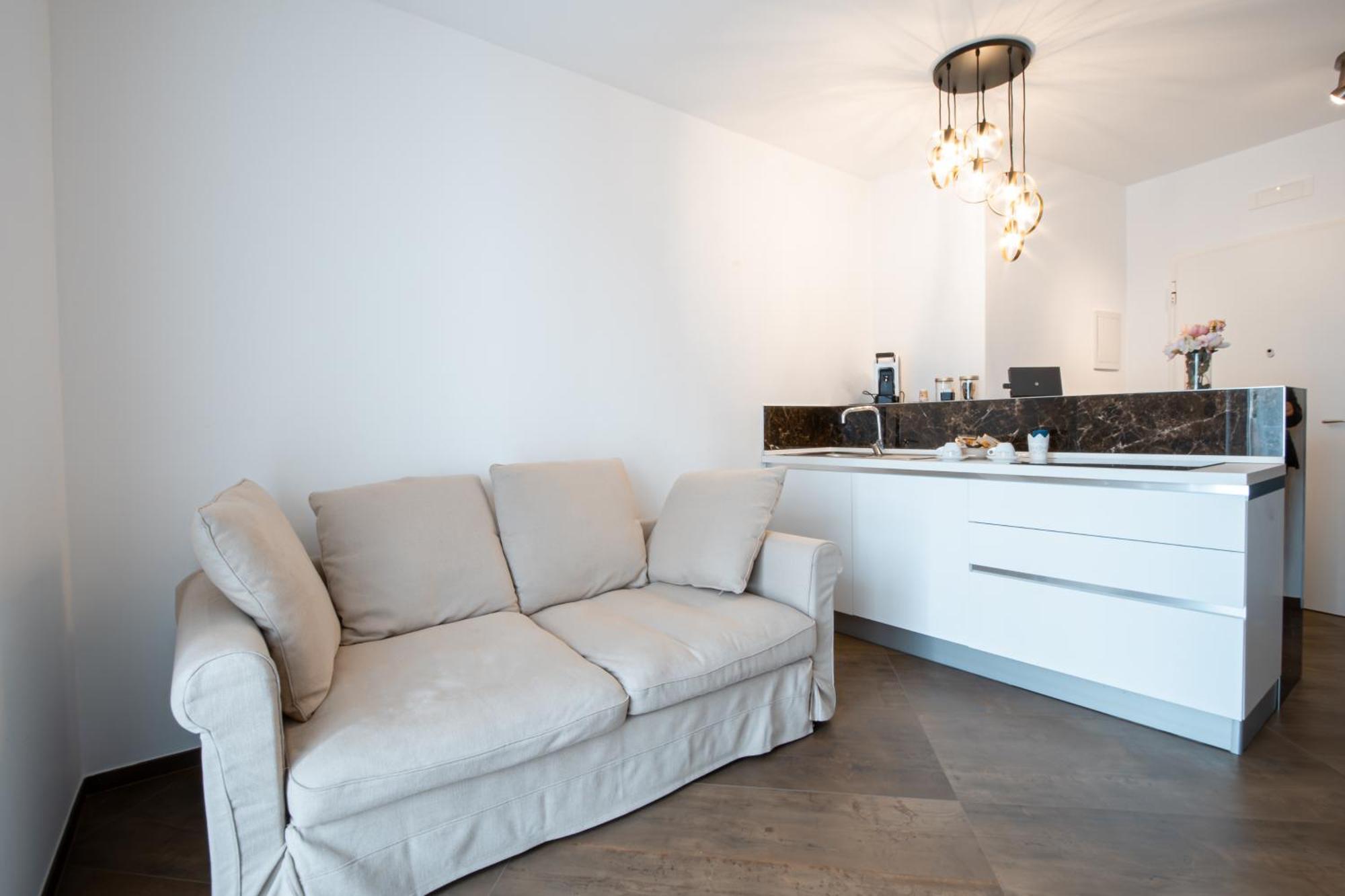 Апартаменты Frizzcafe Loft In Полиньяно-а-Маре Экстерьер фото